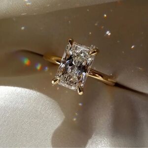 Elegant 1CT. Ring Size 7